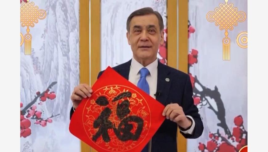 6374刘伯温开奖结果现场直播6374聪明,男生隔空猥亵未成年女孩被判5年,典故解疑_高级版V14.75